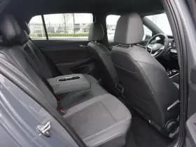 Volkswagen Golf thumbnail 35