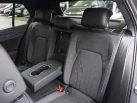 Volkswagen Golf thumbnail 36