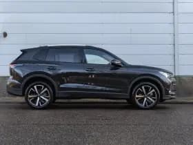 Volkswagen Tiguan thumbnail 3