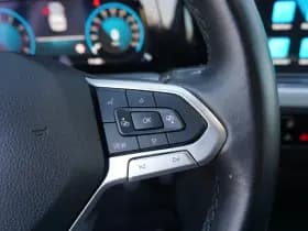 Volkswagen Golf thumbnail 23