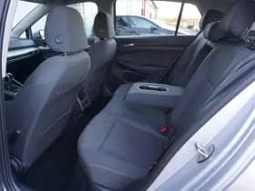 Volkswagen Golf thumbnail 36