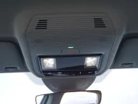 Volkswagen Golf thumbnail 44
