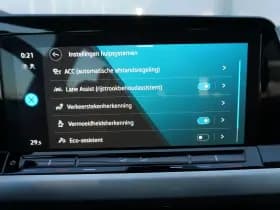 Volkswagen Golf thumbnail 49