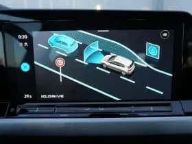 Volkswagen Golf thumbnail 51
