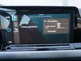 Volkswagen Golf thumbnail 56
