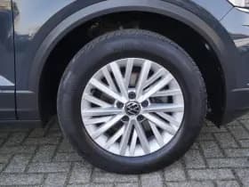 Volkswagen T-Roc thumbnail 14