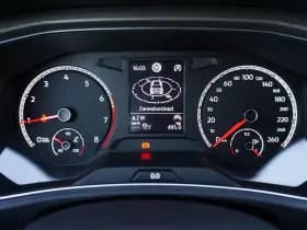 Volkswagen T-Roc thumbnail 21