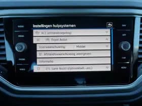 Volkswagen T-Roc thumbnail 52