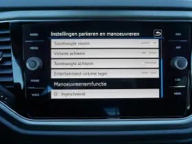 Volkswagen T-Roc thumbnail 57