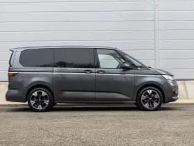 Volkswagen Multivan thumbnail 3