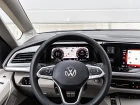 Volkswagen Multivan thumbnail 34