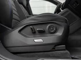 Volkswagen Touareg thumbnail 25