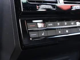 Volkswagen Touareg thumbnail 29