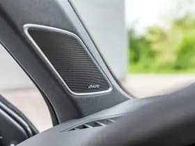 Volkswagen Touareg thumbnail 31