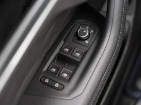 Volkswagen Touareg thumbnail 40