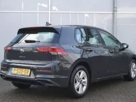 Volkswagen Golf thumbnail 2