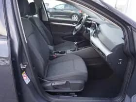 Volkswagen Golf thumbnail 30