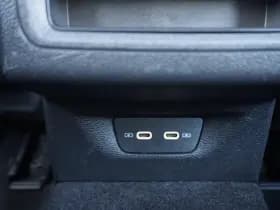 Volkswagen Golf thumbnail 32