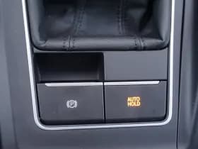 Volkswagen Golf thumbnail 39