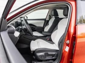 Volkswagen T-Roc thumbnail 4