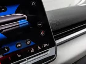 Volkswagen T-Roc thumbnail 40
