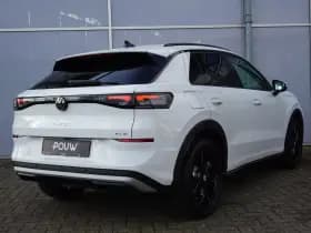 Volkswagen T-Roc thumbnail 2