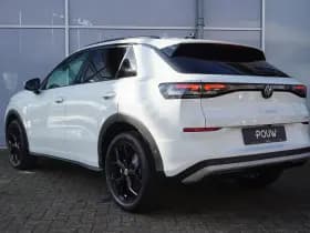 Volkswagen T-Roc thumbnail 11