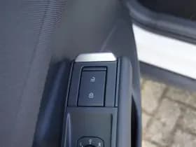 Volkswagen T-Roc thumbnail 25