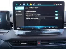 Volkswagen T-Roc thumbnail 43