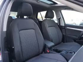 Volkswagen Golf thumbnail 19