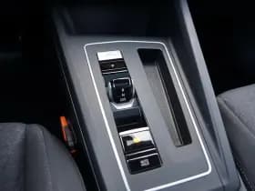 Volkswagen Golf thumbnail 34