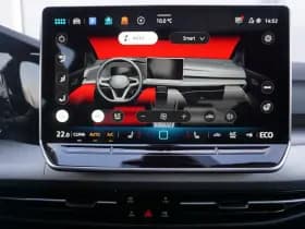 Volkswagen Golf thumbnail 45