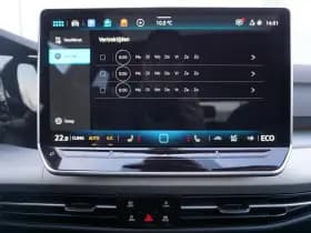 Volkswagen Golf thumbnail 58