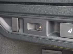 Volkswagen Passat thumbnail 43