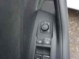 Volkswagen Passat thumbnail 47