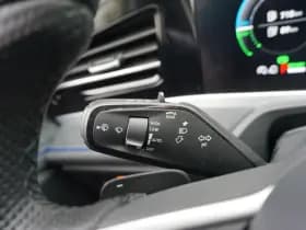 Volkswagen Passat thumbnail 50