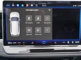 Volkswagen Passat thumbnail 54