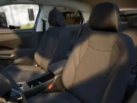 Volkswagen T-Roc thumbnail 4