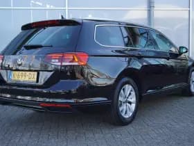 Volkswagen Passat thumbnail 2