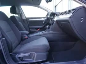 Volkswagen Passat thumbnail 14