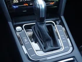 Volkswagen Passat thumbnail 31