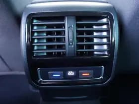 Volkswagen Passat thumbnail 37