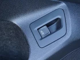 Volkswagen Passat thumbnail 40