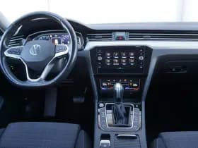 Volkswagen Passat thumbnail 42