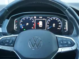Volkswagen Passat thumbnail 43
