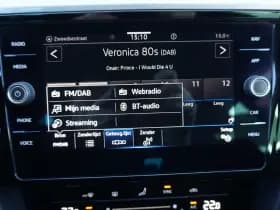 Volkswagen Passat thumbnail 49