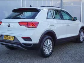 Volkswagen T-Roc thumbnail 2