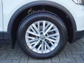 Volkswagen T-Roc thumbnail 13