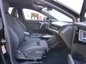 Audi Q4 e-tron thumbnail 32