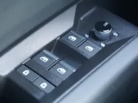 Audi Q4 e-tron thumbnail 36